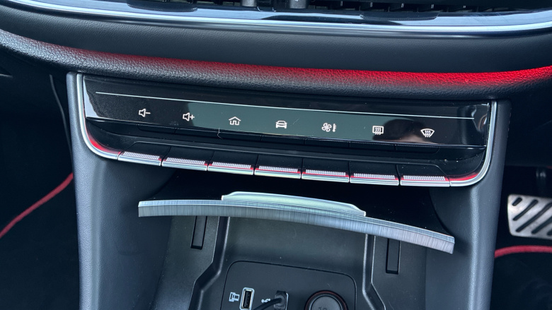 MG Hs 1.5 T-GDI Exclusive 5dr DCT Petrol Hatchback